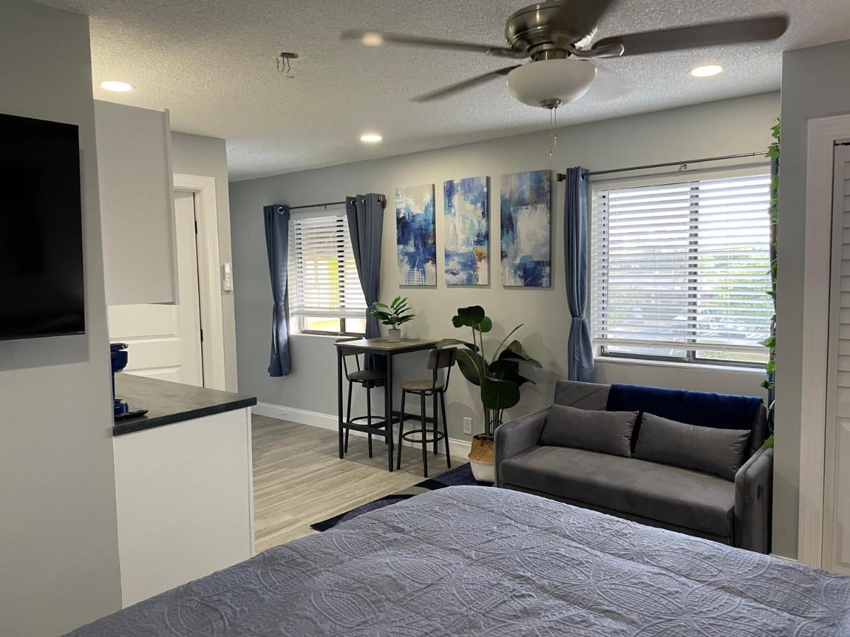 Sunny Palms Inn Lake Worth Beach Buitenkant foto