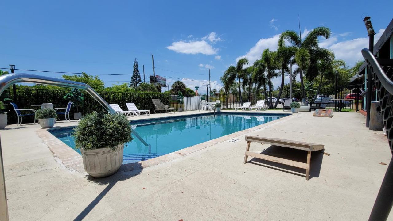 Sunny Palms Inn Lake Worth Beach Buitenkant foto