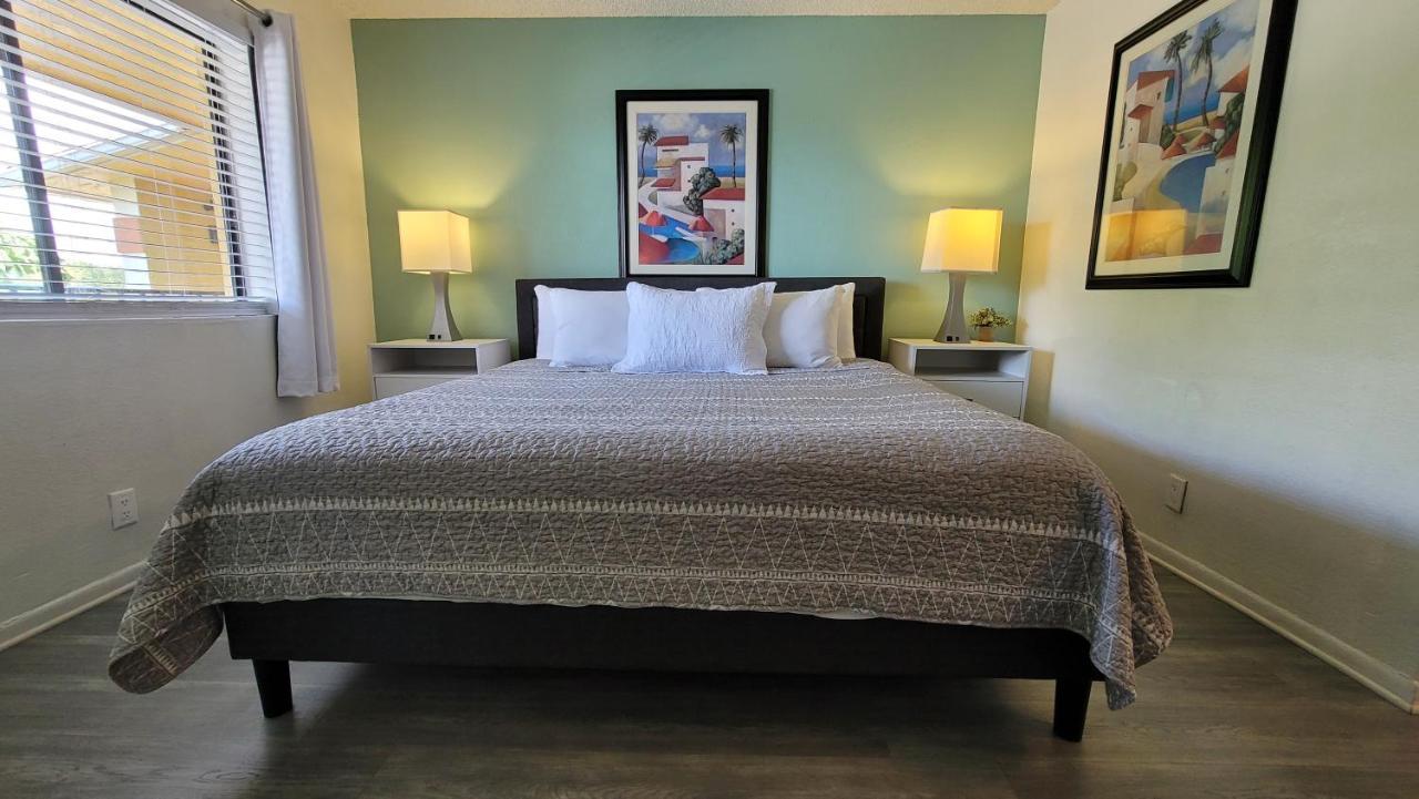 Sunny Palms Inn Lake Worth Beach Buitenkant foto