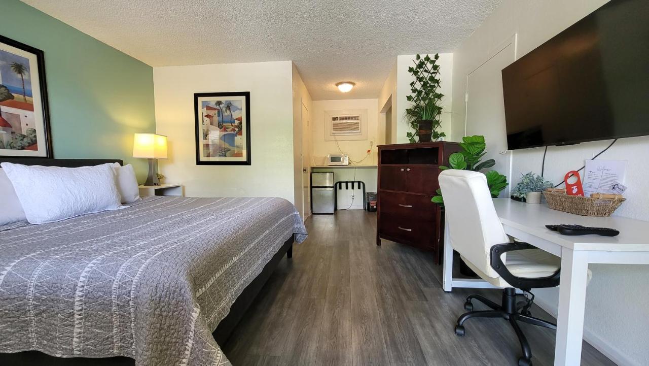 Sunny Palms Inn Lake Worth Beach Buitenkant foto