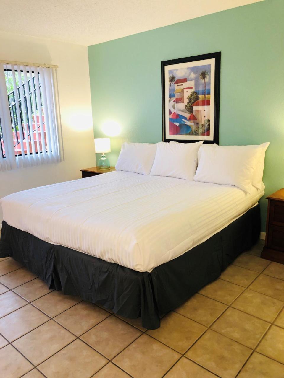 Sunny Palms Inn Lake Worth Beach Buitenkant foto