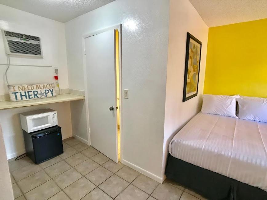 Sunny Palms Inn Lake Worth Beach Buitenkant foto