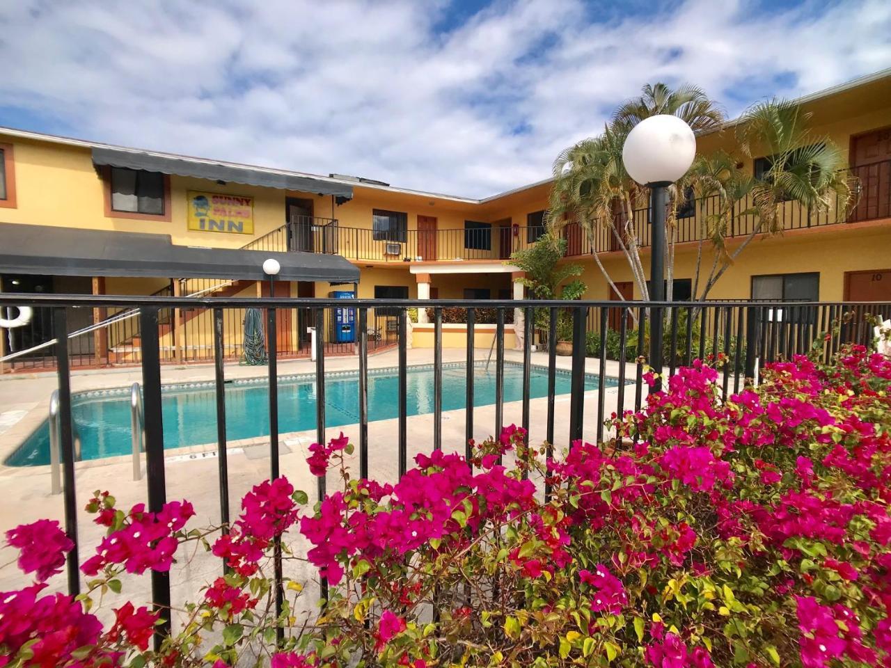 Sunny Palms Inn Lake Worth Beach Buitenkant foto