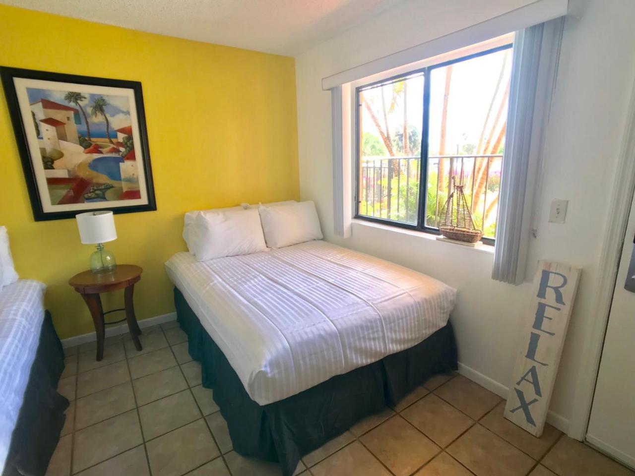 Sunny Palms Inn Lake Worth Beach Buitenkant foto